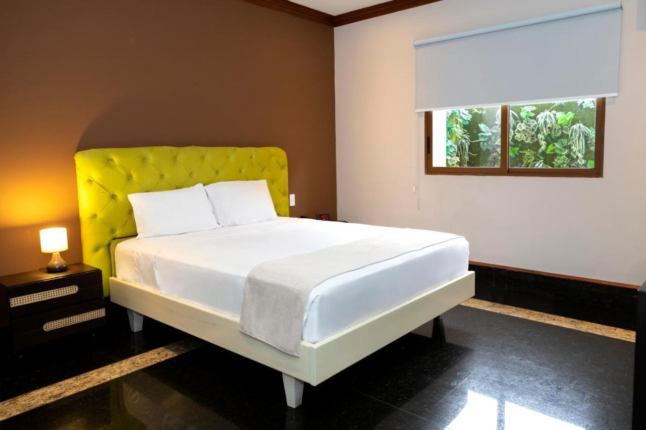 Luxva Hotel Boutique Guayaquil Exterior photo